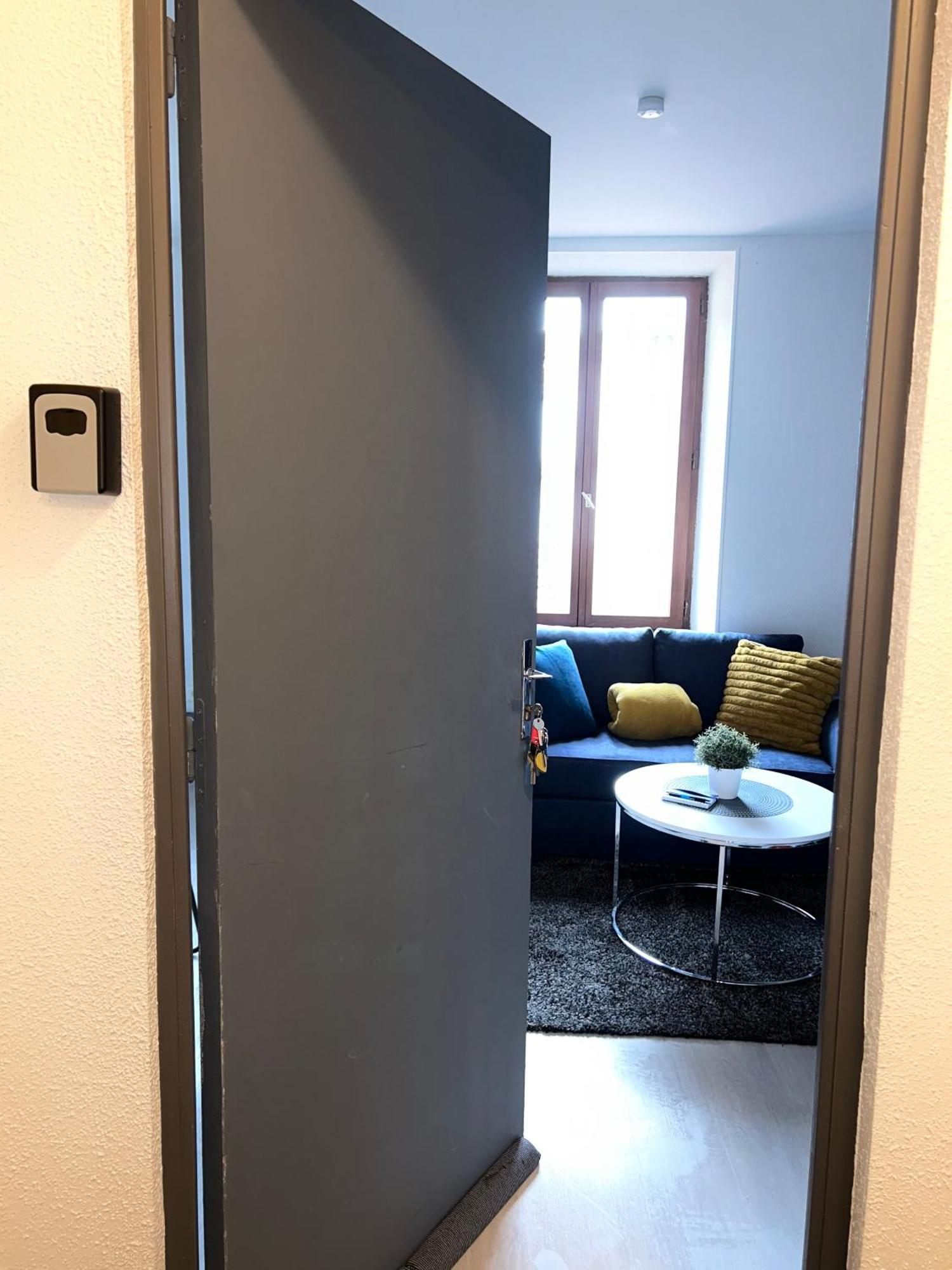 Studio De 30M² Hypercentre Tres Calme Montbéliard Extérieur photo